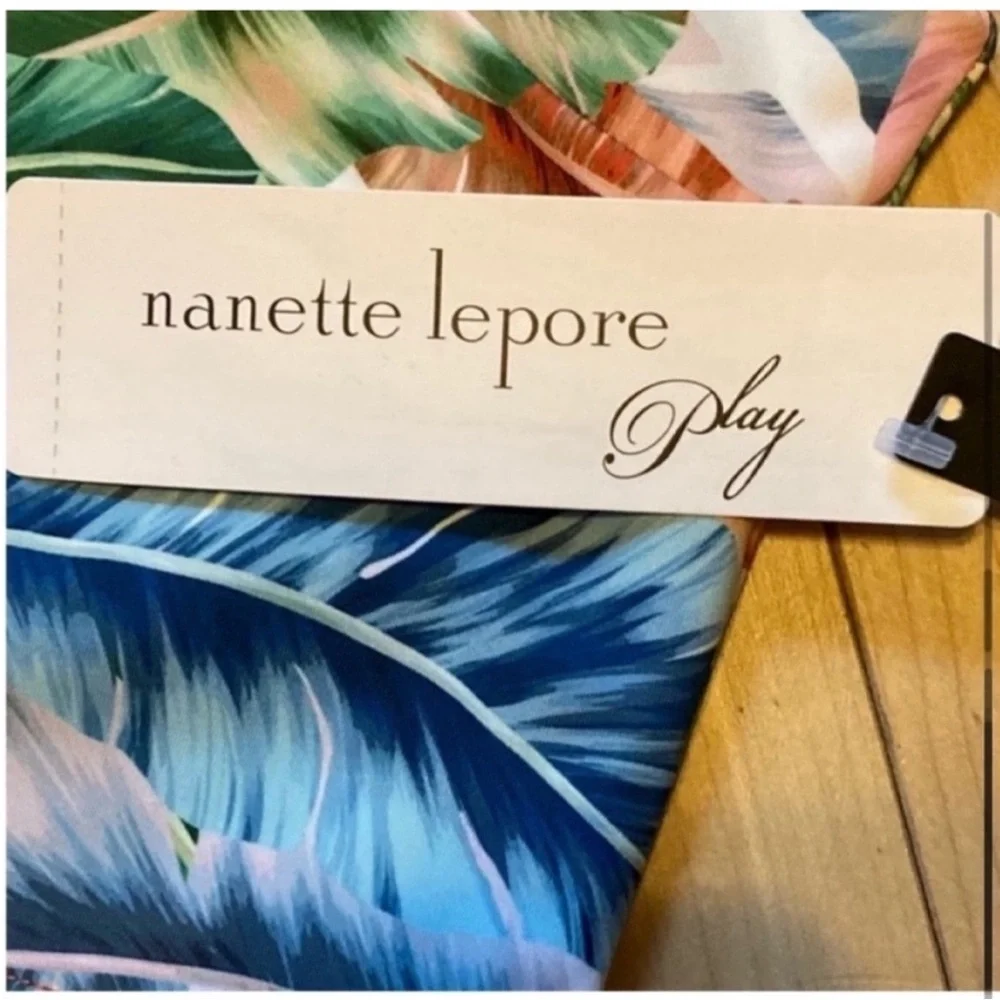 NWT NANETTE LEPORE Play Moisture Wicking Sports Bra TROPIC SHADE size large